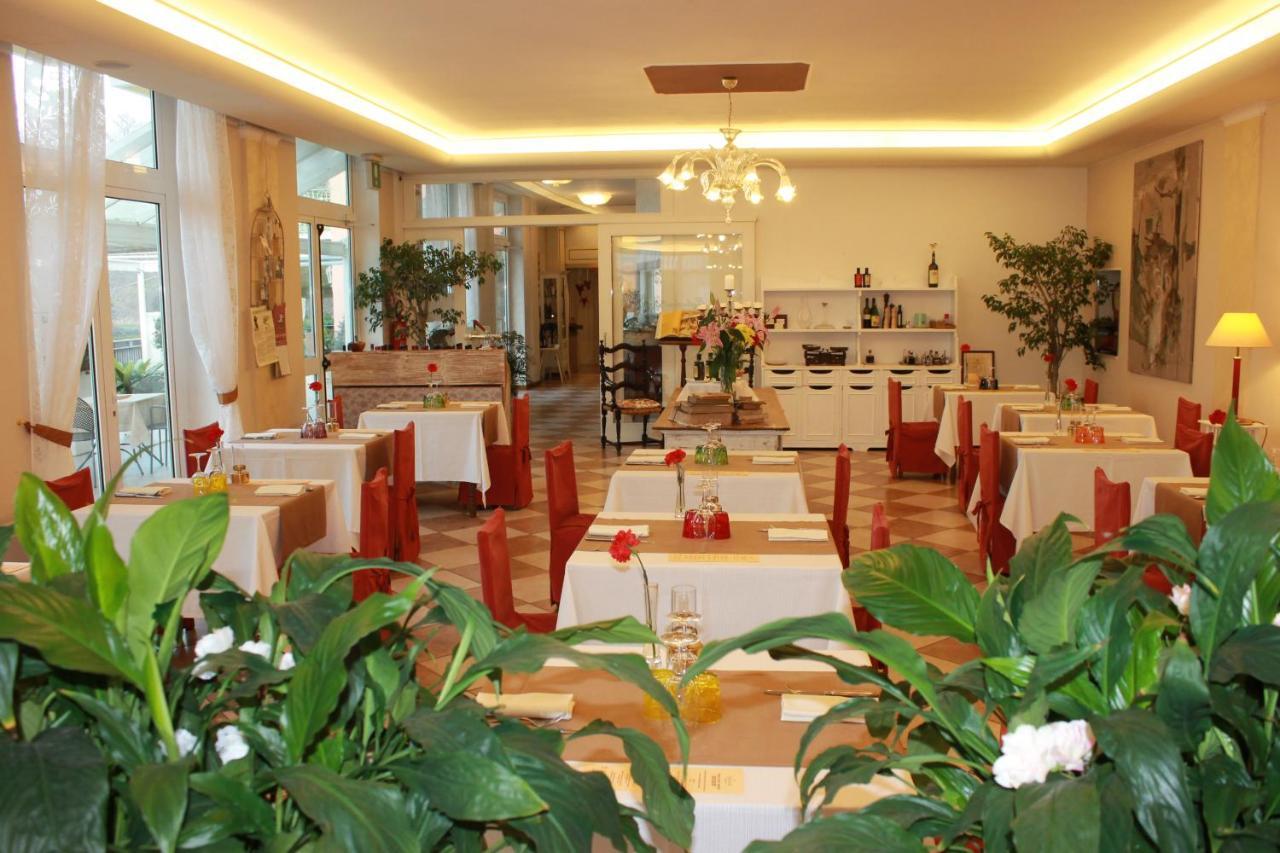 Belvedere Resort Ai Colli Galzignano Terme Bagian luar foto